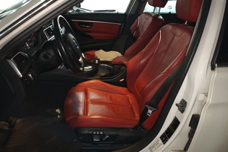 Used BMW 3 Series 2018 330Li xDrive Luxury Package Left Front Seat