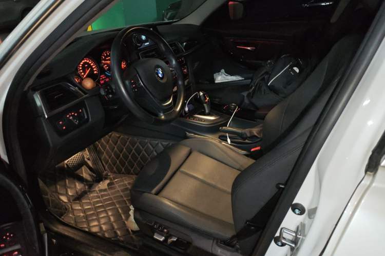 Used BMW 3 Series 2018 320Li Fashion Model Left Front Seat