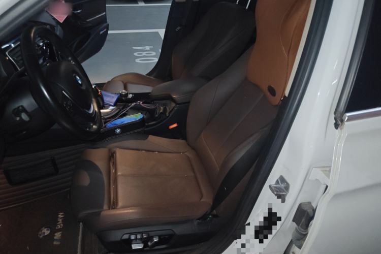 Used BMW 3 Series 2018 320Li Fashion Model Left Front Seat