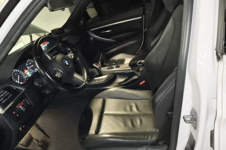 Used BMW 3 Series 2018 320i M Sport Night Edition Left Front Seat