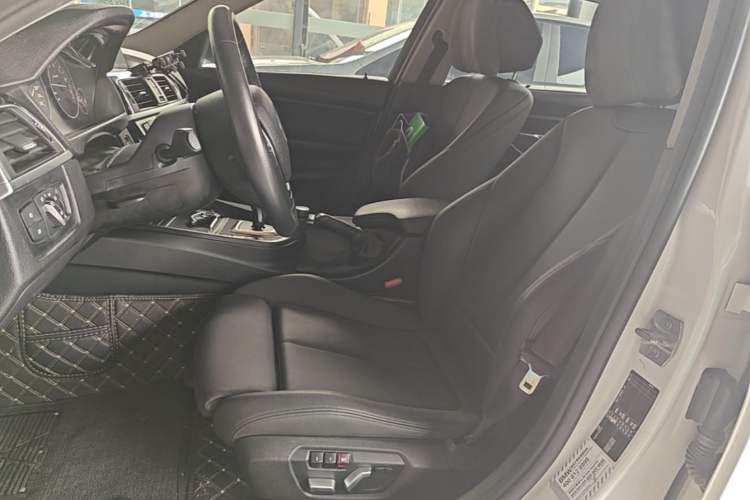 Used BMW 3 Series 2018 320Li Fashion Model Left Front Seat