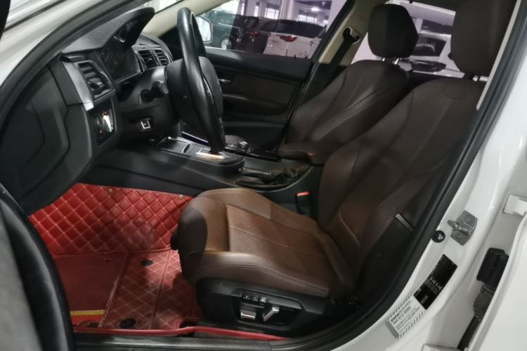 Used BMW 3 Series 2018 320Li Fashion Model Left Front Seat