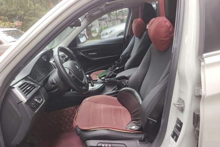 Used BMW 3 Series 2018 320Li Fashion Model Left Front Seat