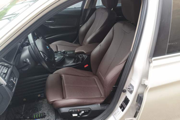 Used BMW 3 Series 2018 320Li Fashion Model Left Front Seat