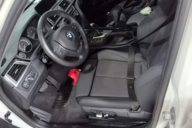 Used BMW 3 Series 2018 320Li Fashion Model Left Front Seat