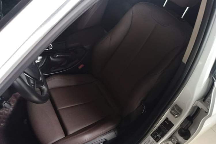 Used BMW 3 Series 2018 320Li xDrive Fashion Model Left Front Seat