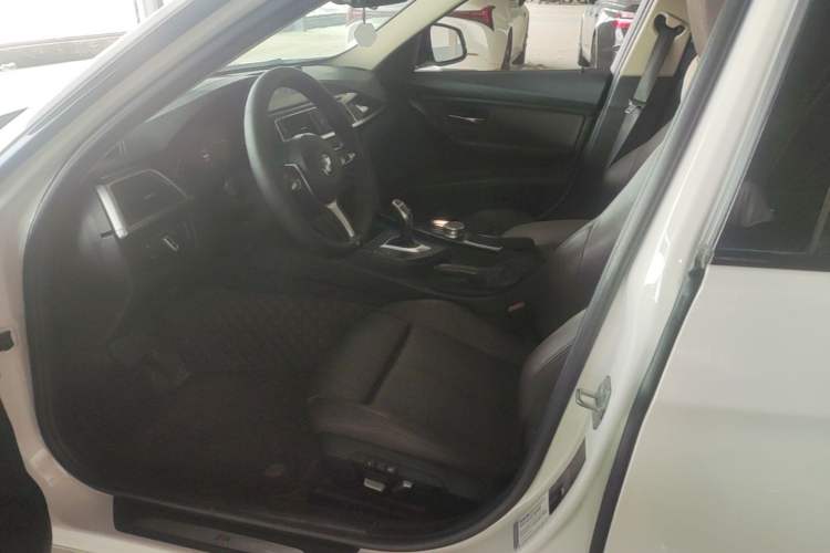 Used BMW 3 Series 2018 320Li Leading Model M Sport Package Left Front Seat