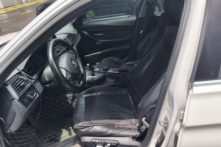 Used BMW 3 Series 2018 318Li Left Front Seat