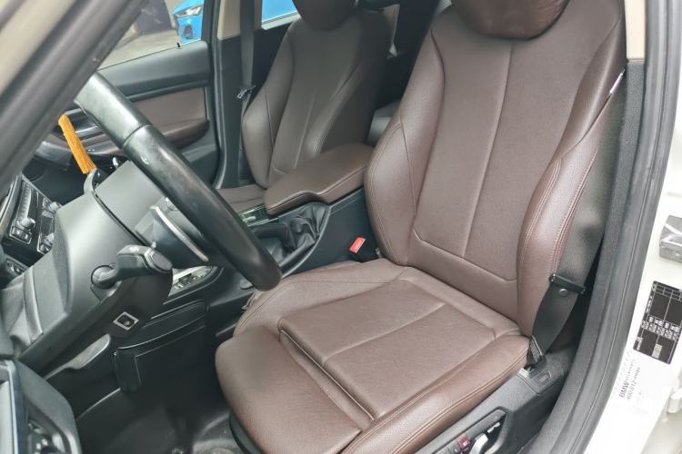 Used BMW 3 Series 2018 320Li Fashion Model Left Front Seat