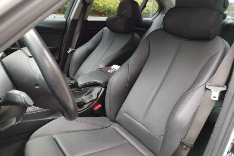 Used BMW 3 Series 2018 320Li Fashion Model Left Front Seat