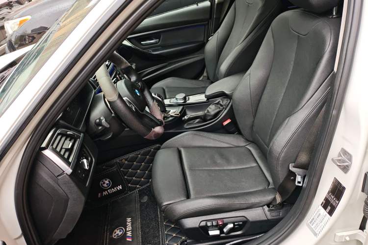 Used BMW 3 Series 2018 320Li Leading Model M Sport Package Left Front Seat