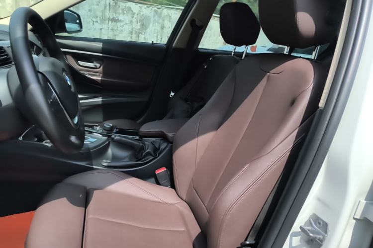 Used BMW 3 Series 2018 320Li Fashion Model Left Front Seat