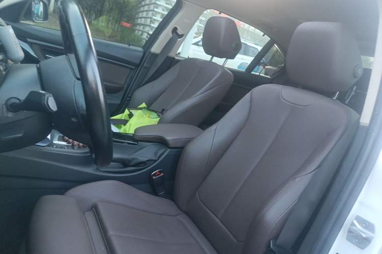 Used BMW 3 Series 2018 320Li Fashion Model Left Front Seat