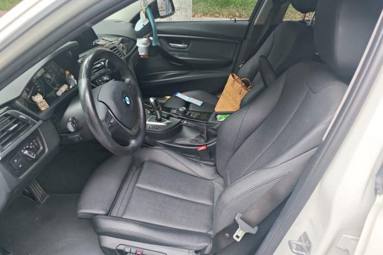 Used BMW 3 Series 2018 320Li Fashion Model Left Front Seat