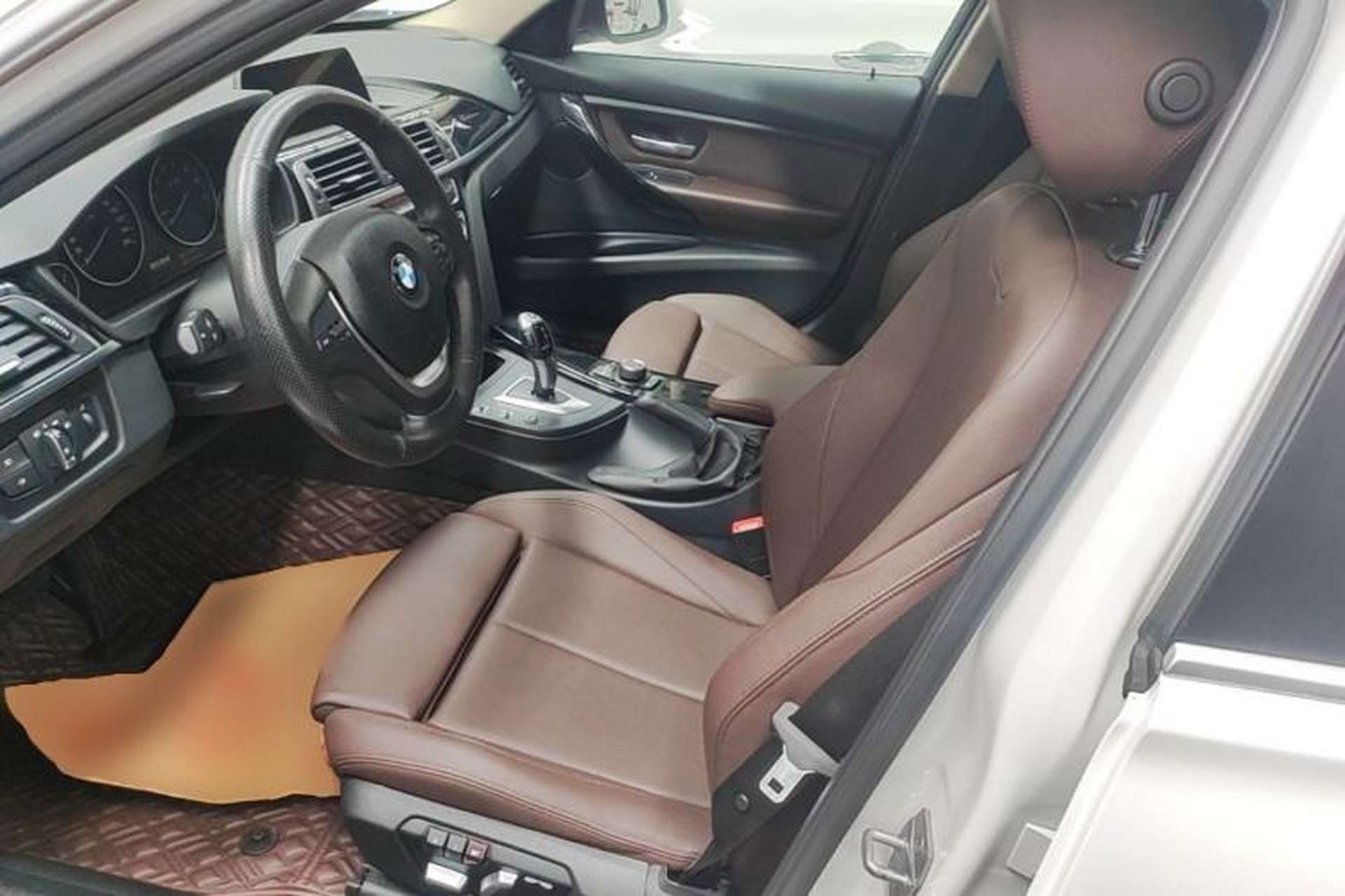 Used BMW 3 Series 2018 320Li Fashion Model Left Front Seat