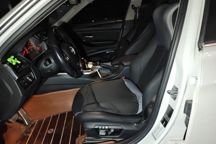 Used BMW 3 Series 2018 320Li Fashion Model Left Front Seat
