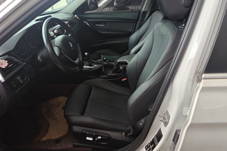 Used BMW 3 Series 2018 320Li xDrive Fashion Model Left Front Seat