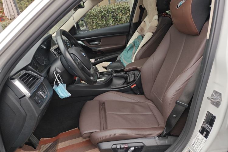 Used BMW 3 Series 2018 320Li Fashion Model Left Front Seat
