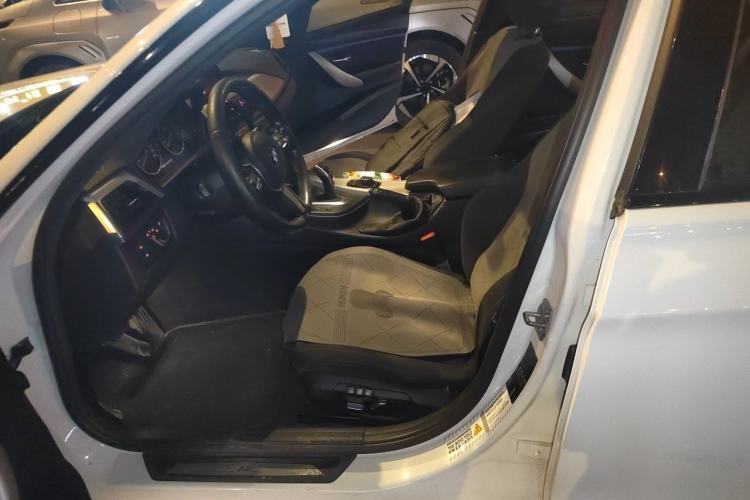 Used BMW 3 Series 2018 320i M Sport Package Left Front Seat