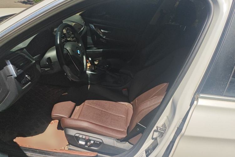 Used BMW 3 Series 2018 320Li Fashion Model Left Front Seat