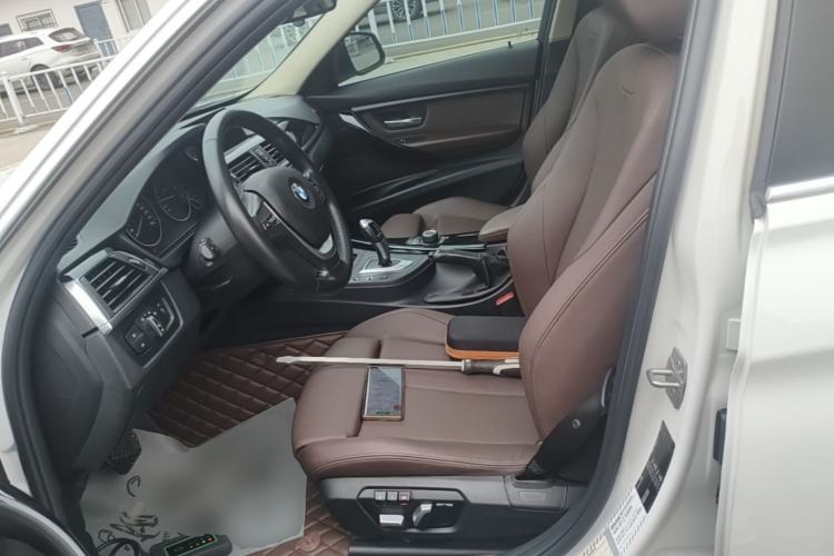 Used BMW 3 Series 2018 320Li Fashion Model Left Front Seat