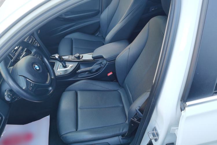 Used BMW 3 Series 2018 320Li xDrive Fashion Model Left Front Seat