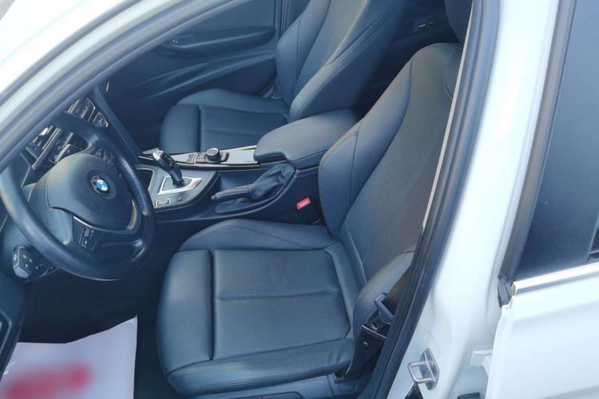Used BMW 3 Series 2018 320Li xDrive Fashion Model Left Front Seat