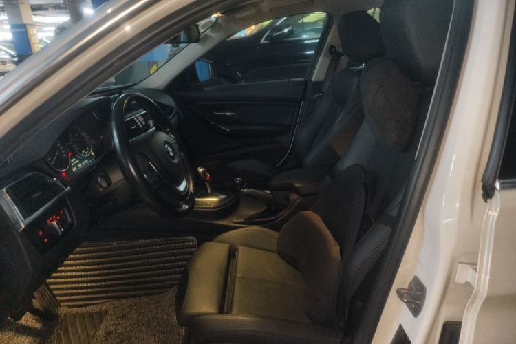 Used BMW 3 Series 2018 320Li Fashion Model Left Front Seat
