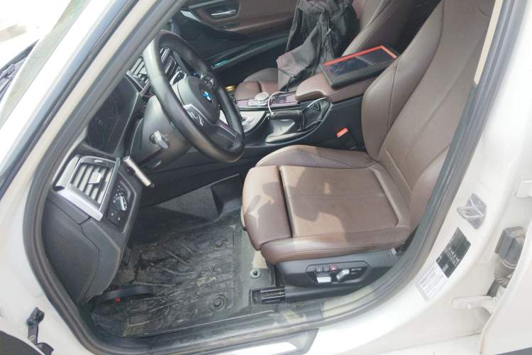Used BMW 3 Series 2018 320Li Leading Model M Sport Package Left Front Seat