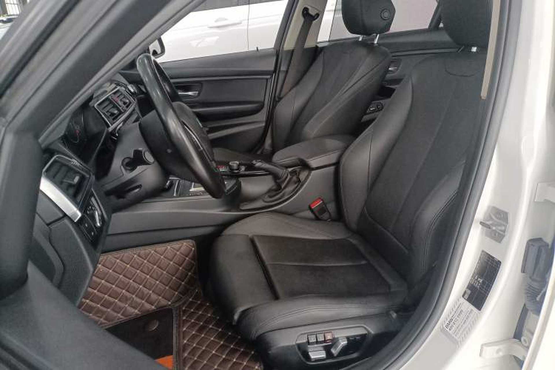 Used BMW 3 Series 2018 318Li Left Front Seat