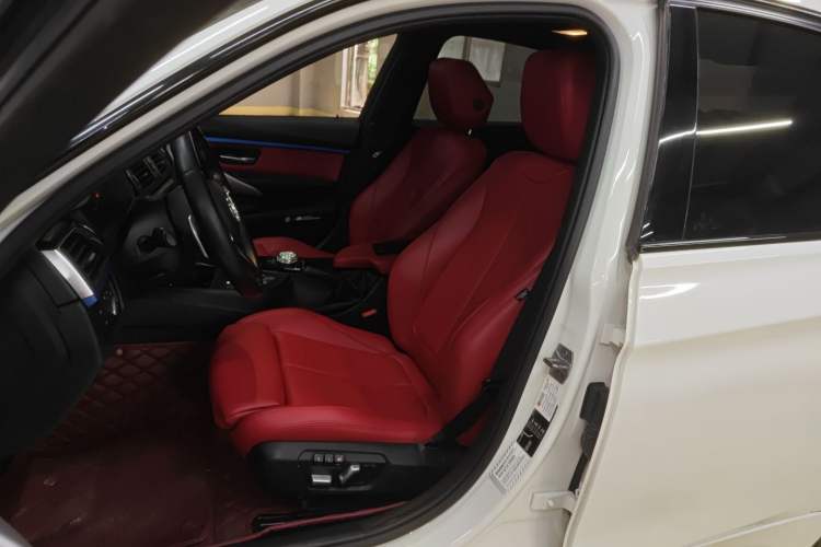 Used BMW 3 Series 2018 320i M Sport Package Left Front Seat