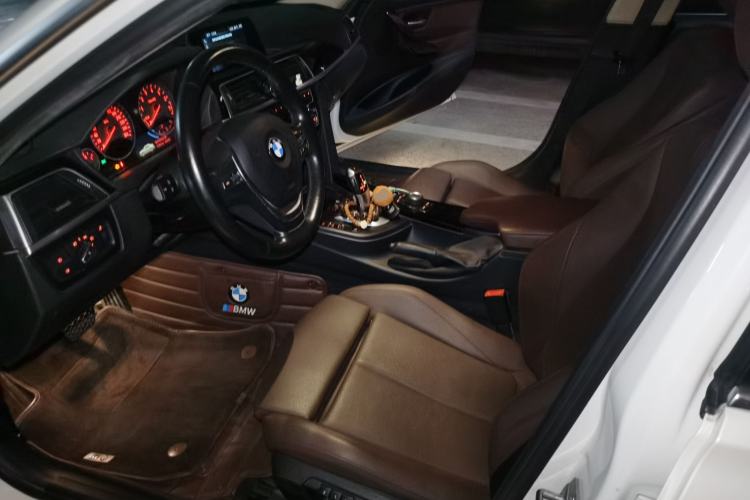 Used BMW 3 Series 2018 320Li Fashion Model Left Front Seat