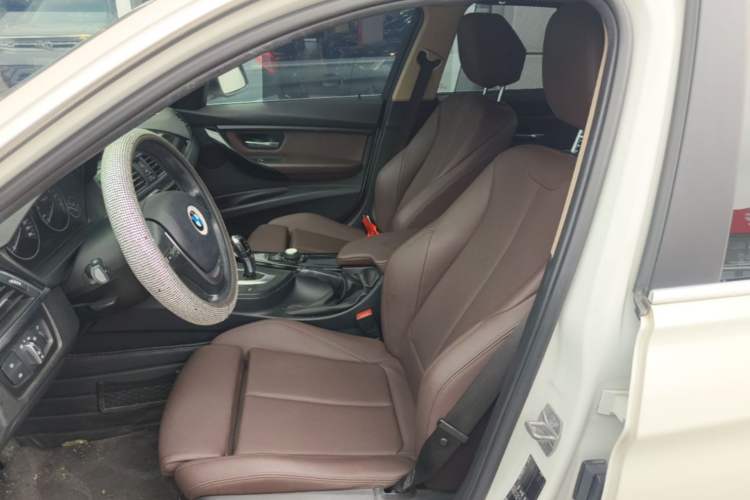 Used BMW 3 Series 2018 320Li Fashion Model Left Front Seat