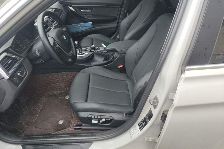 Used BMW 3 Series 2018 320Li xDrive Fashion Model Left Front Seat