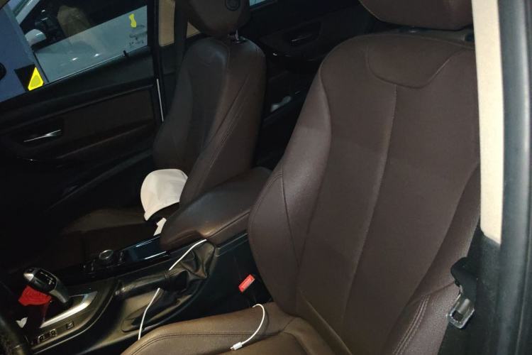 Used BMW 3 Series 2018 320Li Fashion Model Left Front Seat