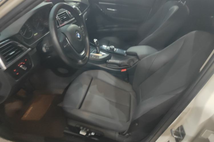 Used BMW 3 Series 2018 320Li Fashion Model Left Front Seat