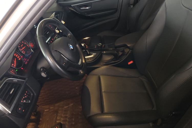 Used BMW 3 Series 2018 320Li Fashion Model Left Front Seat