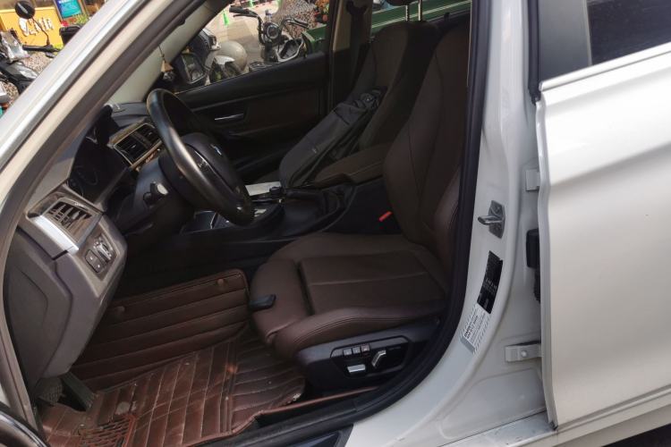 Used BMW 3 Series 2018 320Li Fashion Model Left Front Seat