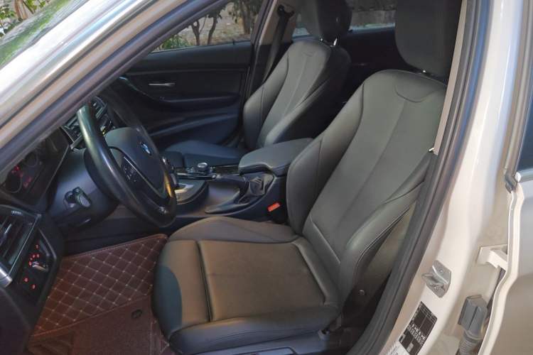 Used BMW 3 Series 2018 320Li Fashion Model Left Front Seat