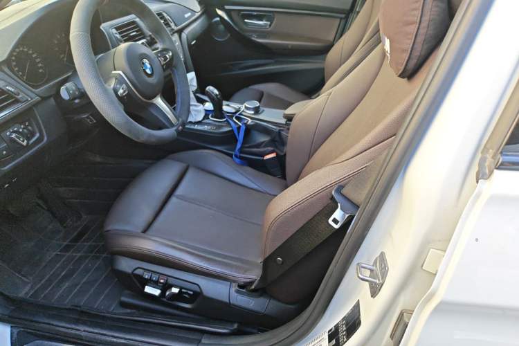 Used BMW 3 Series 2018 320Li Leading Model M Sport Package Left Front Seat