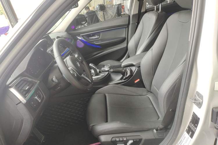 Used BMW 3 Series 2018 320Li Leading Model M Sport Package Left Front Seat