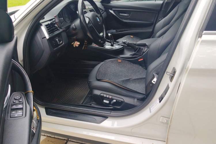 Used BMW 3 Series 2018 320Li Fashion Model Left Front Seat