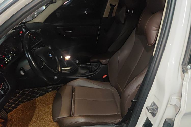 Used BMW 3 Series 2018 320Li Fashion Model Left Front Seat
