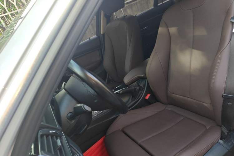 Used BMW 3 Series 2018 320Li Fashion Model Left Front Seat