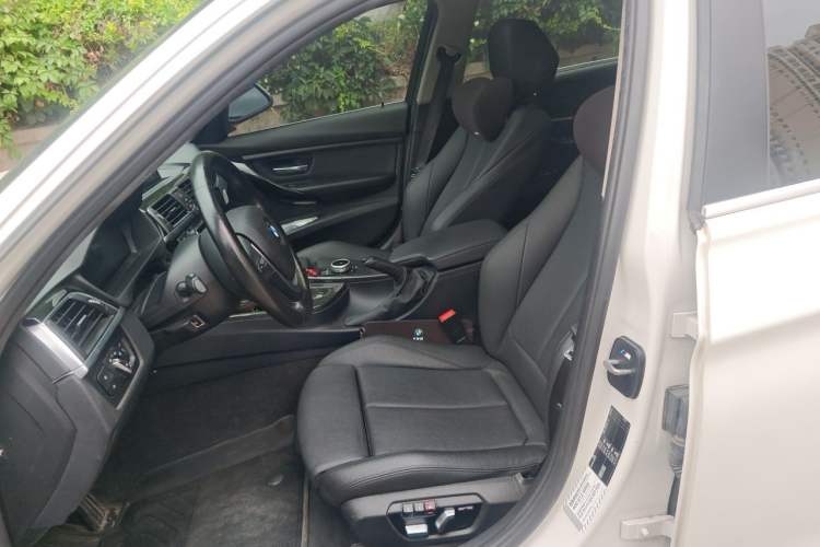 Used BMW 3 Series 2018 320Li Fashion Model Left Front Seat
