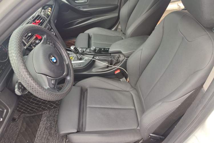 Used BMW 3 Series 2018 320Li Fashion Model Left Front Seat