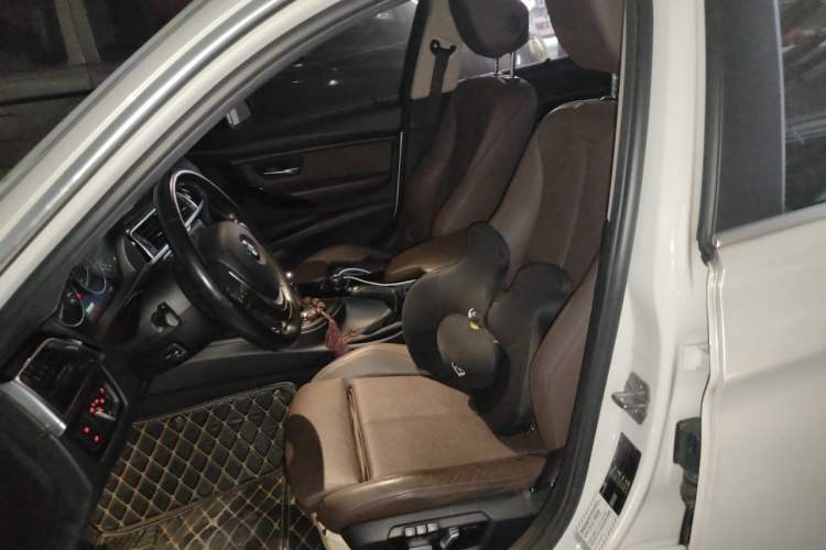 Used BMW 3 Series 2018 320Li Fashion Model Left Front Seat