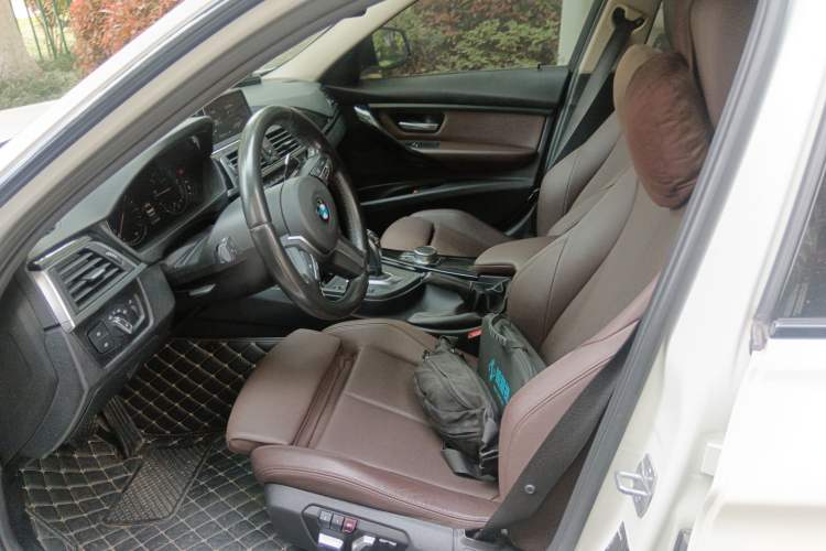 Used BMW 3 Series 2018 320Li Leading Model M Sport Package Left Front Seat