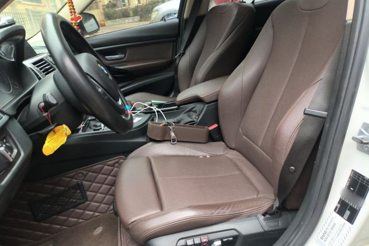 Used BMW 3 Series 2018 320Li Fashion Model Left Front Seat