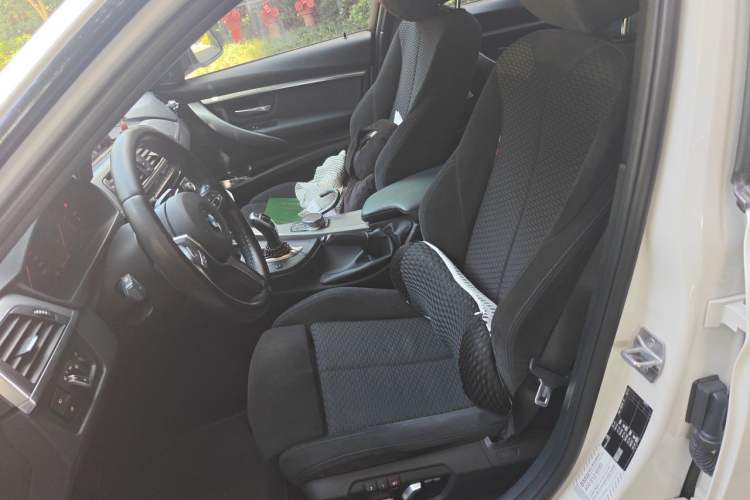 Used BMW 3 Series 2018 320i M Sport Night Edition Left Front Seat